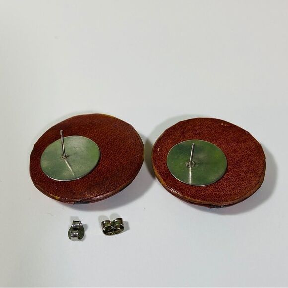 Vintage leather round earrings. - Picture 6 of 7